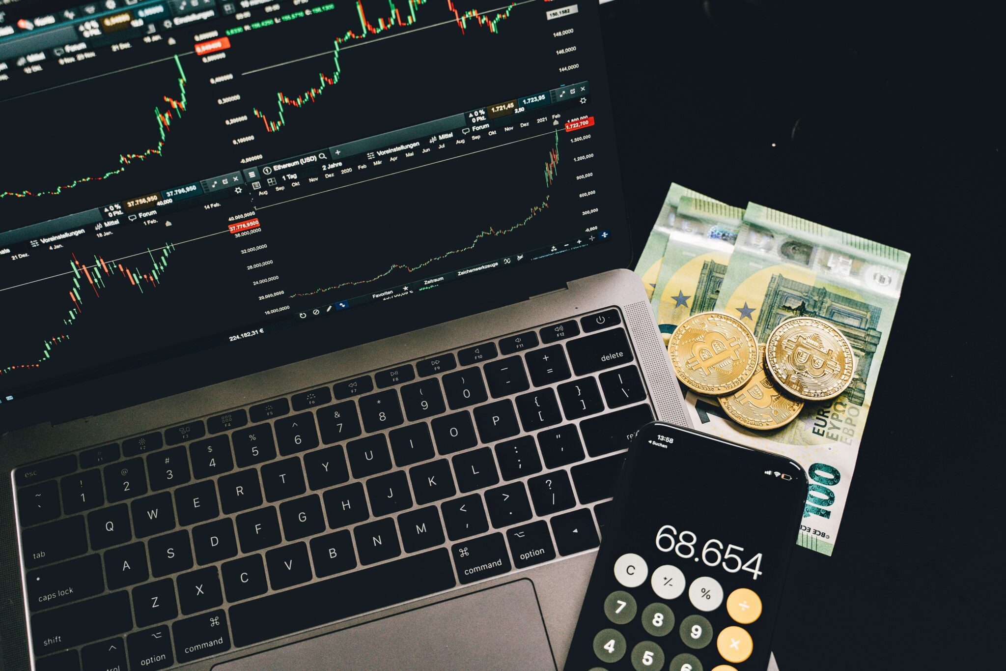 cryptocurrency investment advisor image 1