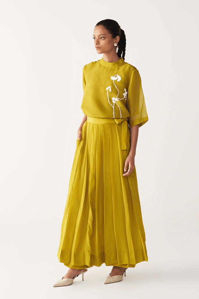 A Beginner’s Guide to Switching to Sustainable Clothing 2 poppy top co ord 310822