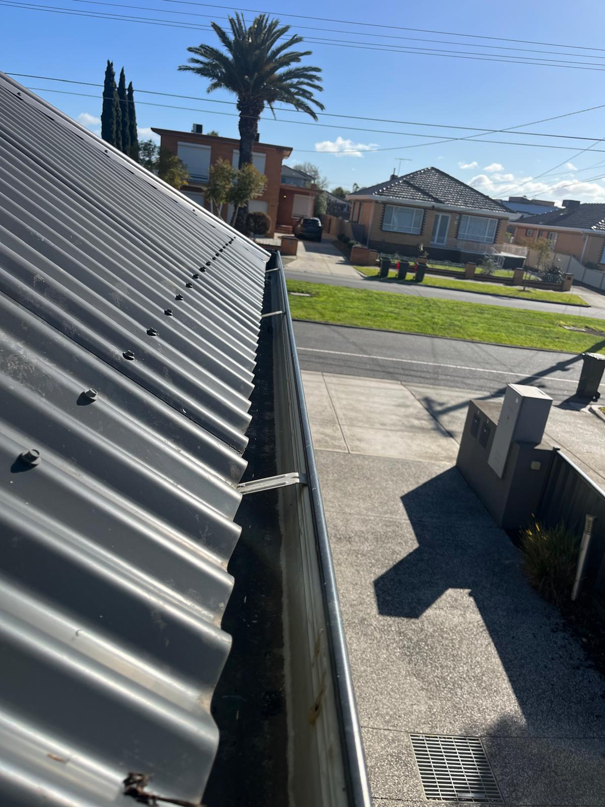 Gutter Cleaning Cockatoo